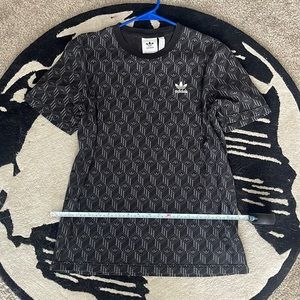 Adidas soccer tee🔥